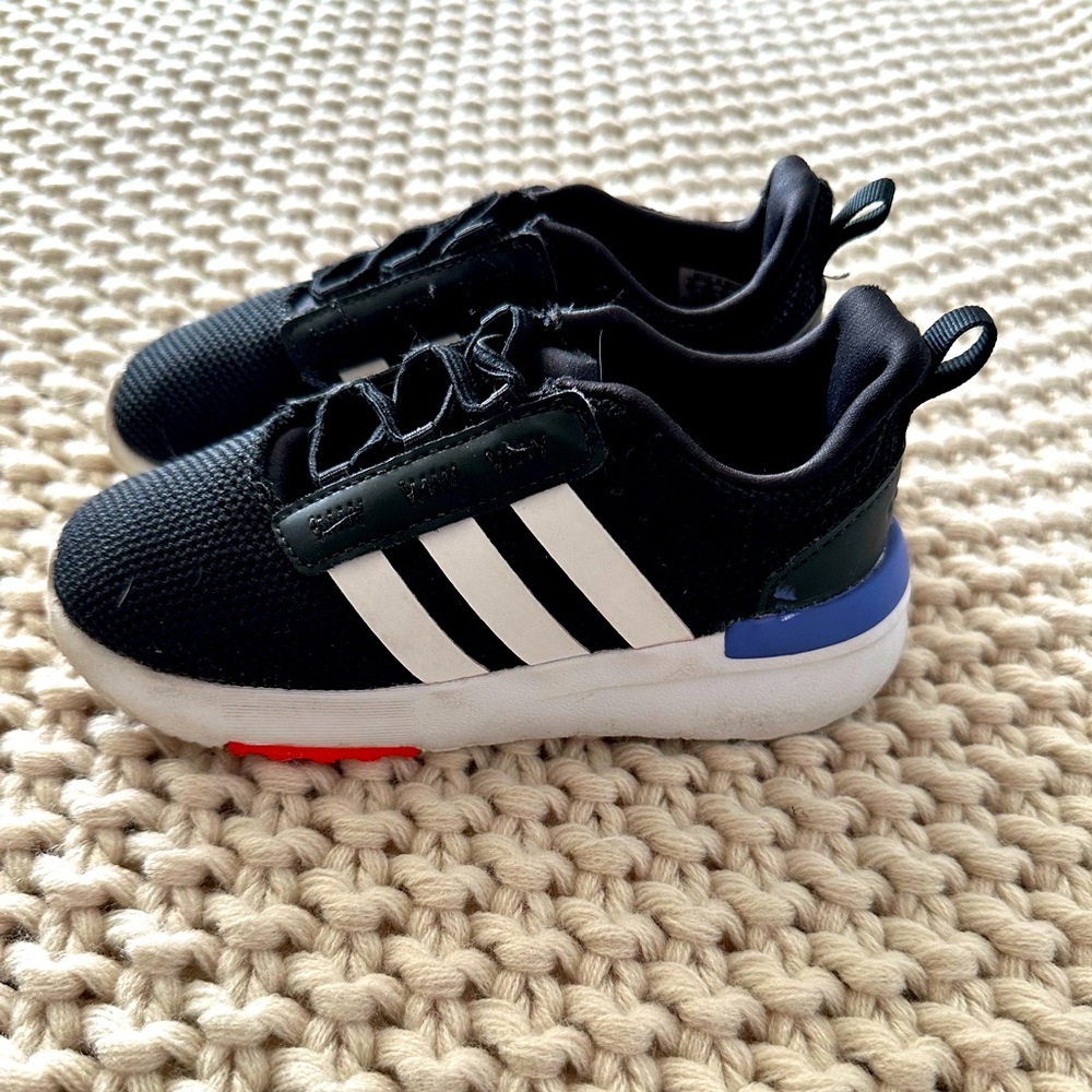 Adidas RACER TR21 SHOES size 9